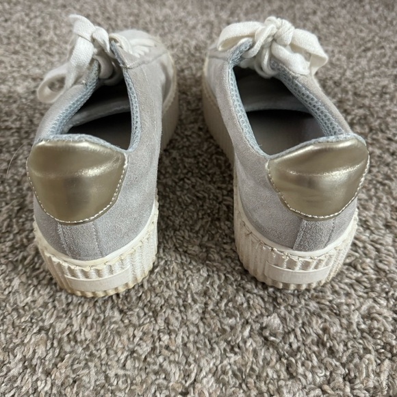 The Shoe Box Platform Tennis Shoes Size 6 - Picture 3 of 13